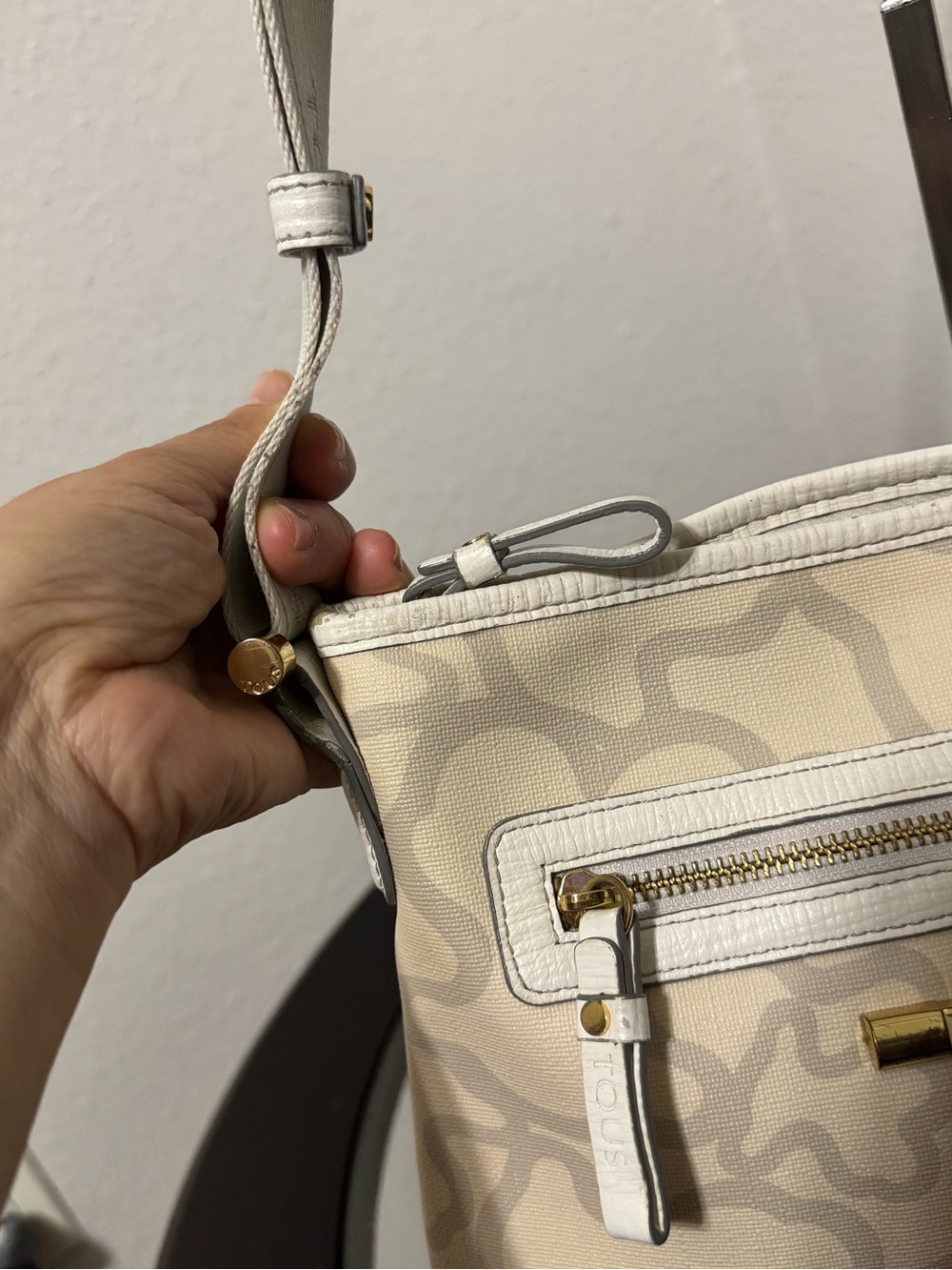 TOUS Cream and Taupe Pattern Shoulder Bag - Picture 12 of 16